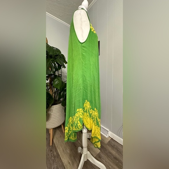 🛍️Sakkas one size sleeveless dress green and yellow embroidered. - Picture 5 of 9